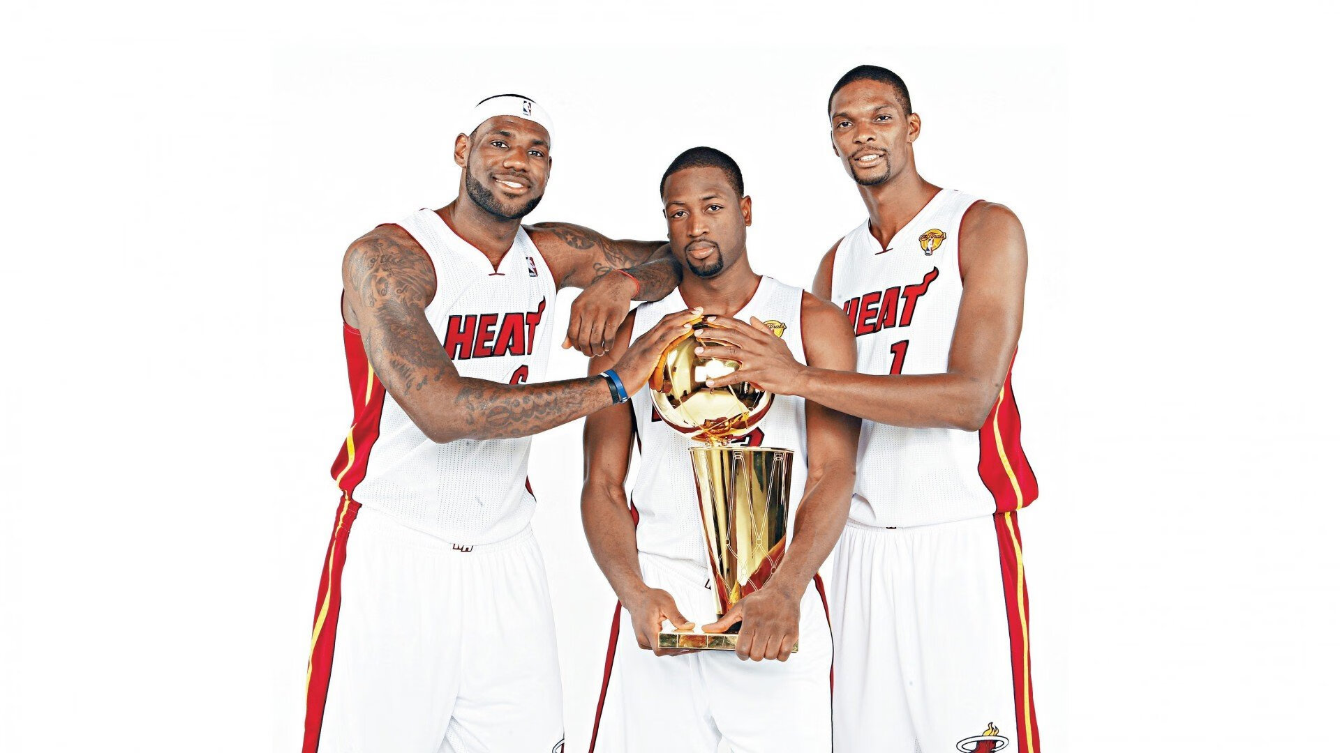 利拉德一剑封喉!湖人背水一战险胜尼克斯,关键先生诞生