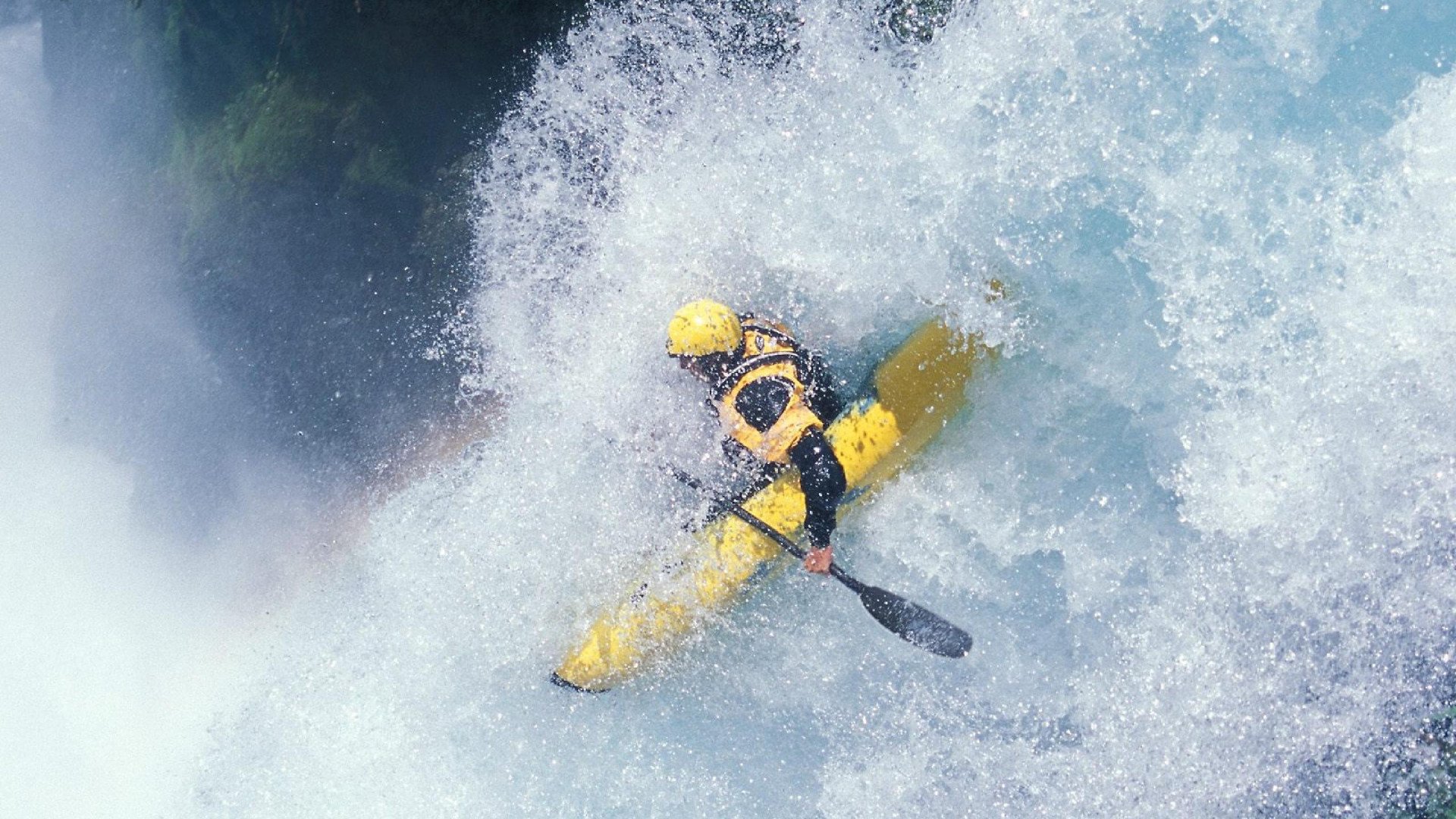 欧冠淘汰赛之夜,维尼修斯刷新纪录,新一代巨星的时代宣言