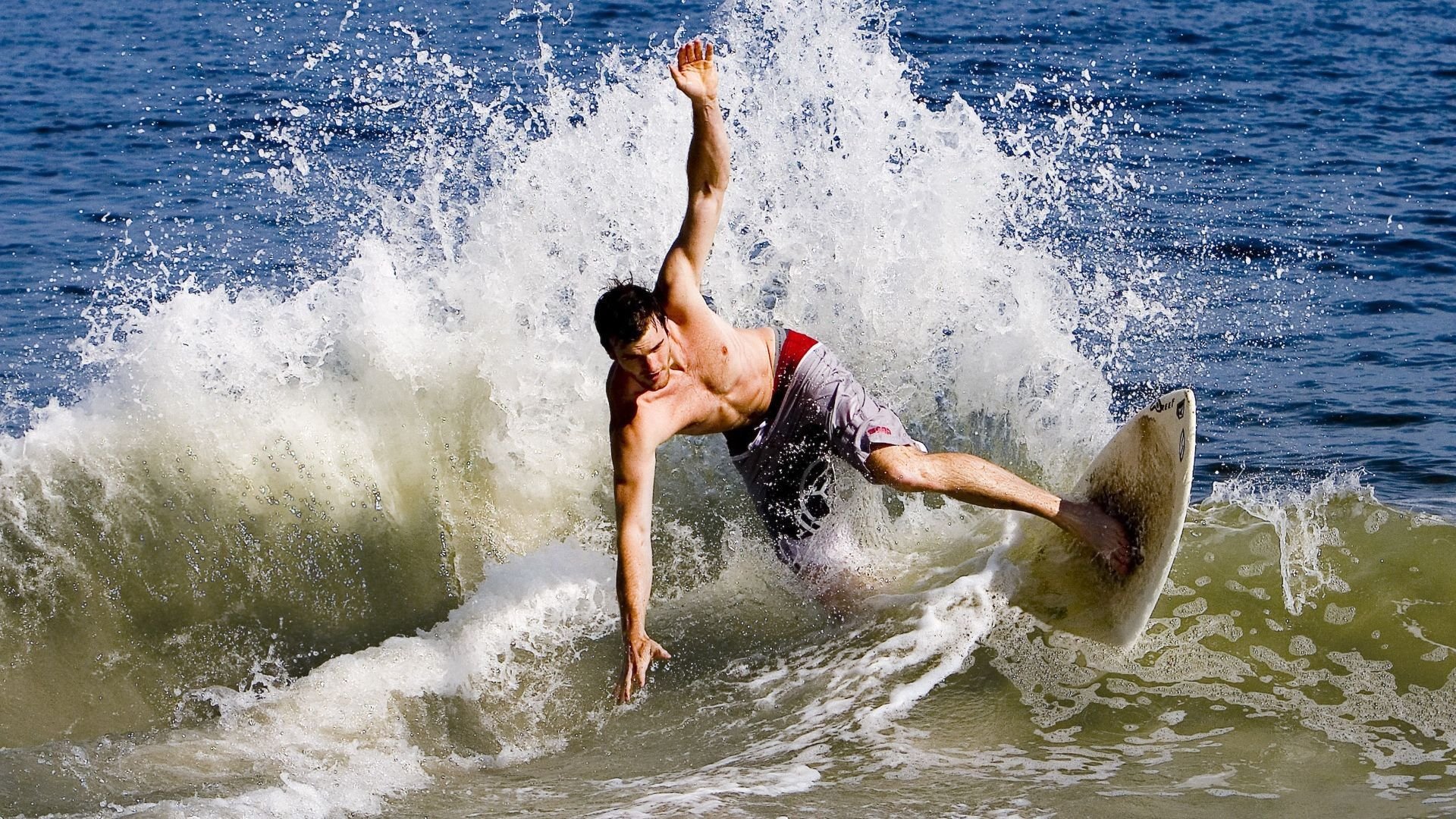 开云官网-铁卫布雷默，压力熔炉中锻造的逆转之钥—皇家社会力擒那不勒斯启示录